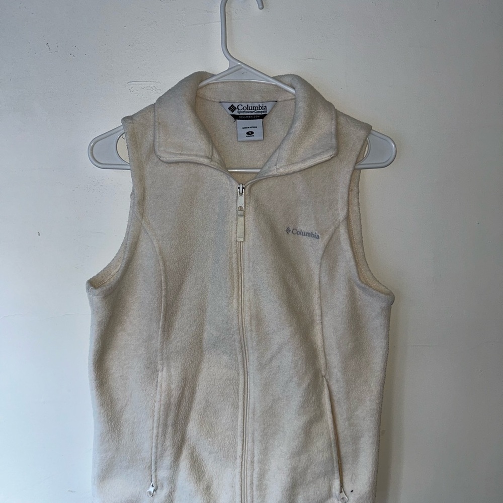 Columbia Women's Cream Fleece Jacket